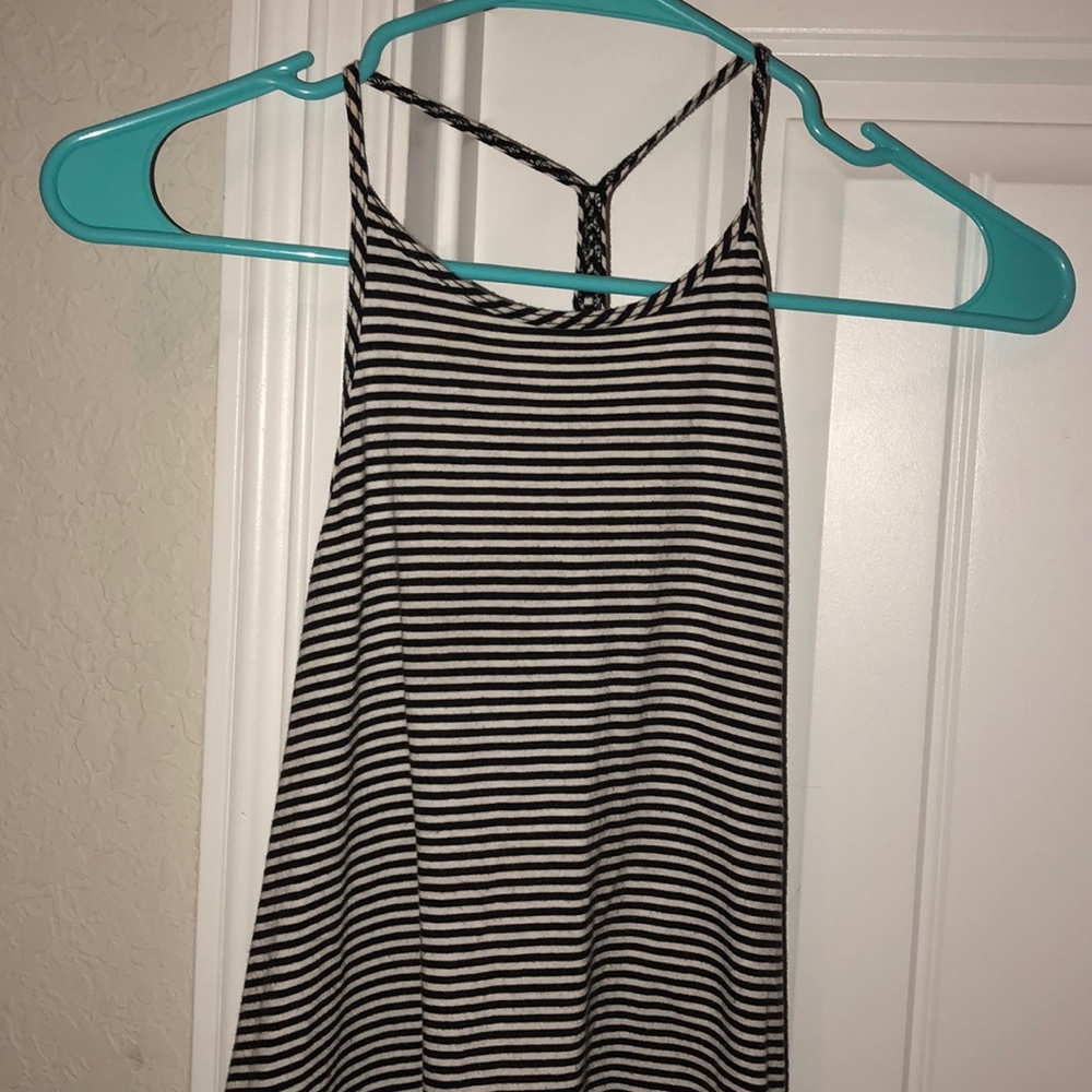 Hollister Tank